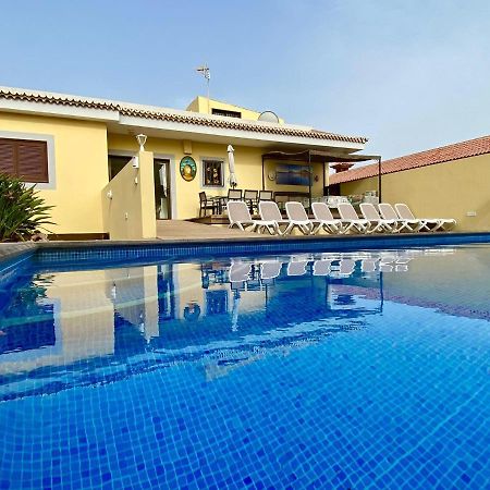 ארונה Vivienda Vacacional Tinizara מראה חיצוני תמונה