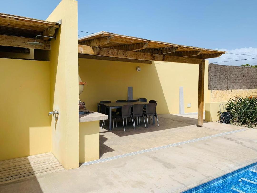 ארונה Vivienda Vacacional Tinizara מראה חיצוני תמונה