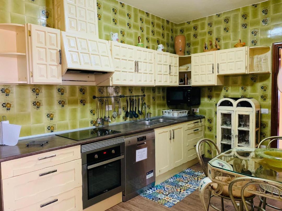 ארונה Vivienda Vacacional Tinizara מראה חיצוני תמונה