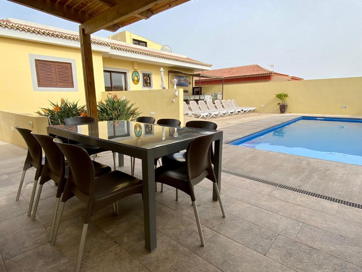 ארונה Vivienda Vacacional Tinizara מראה חיצוני תמונה